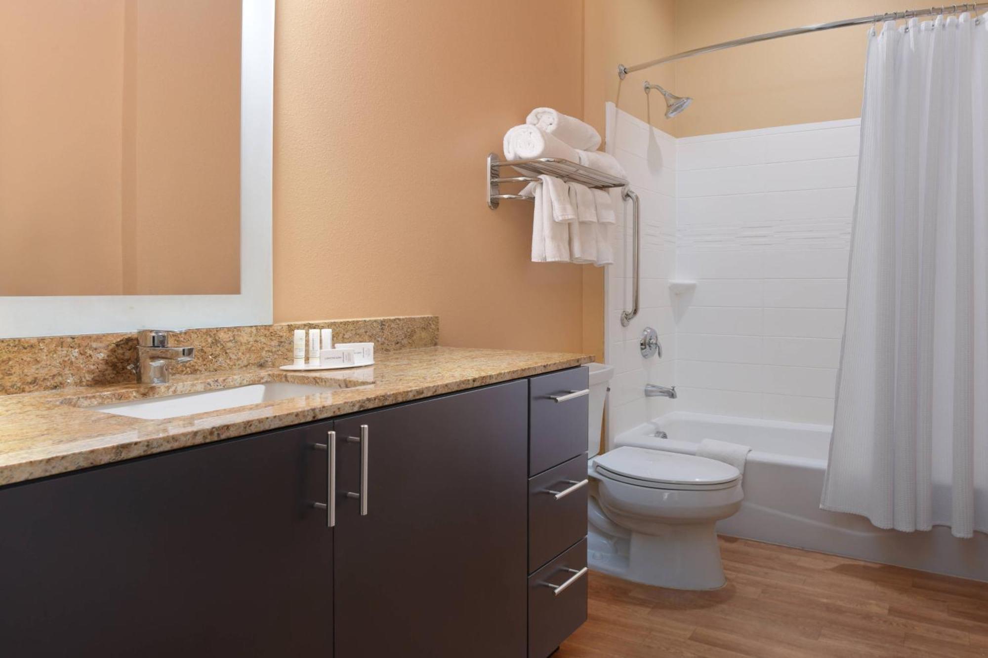 Towneplace Suites By Marriott Lake Jackson Clute Exteriör bild