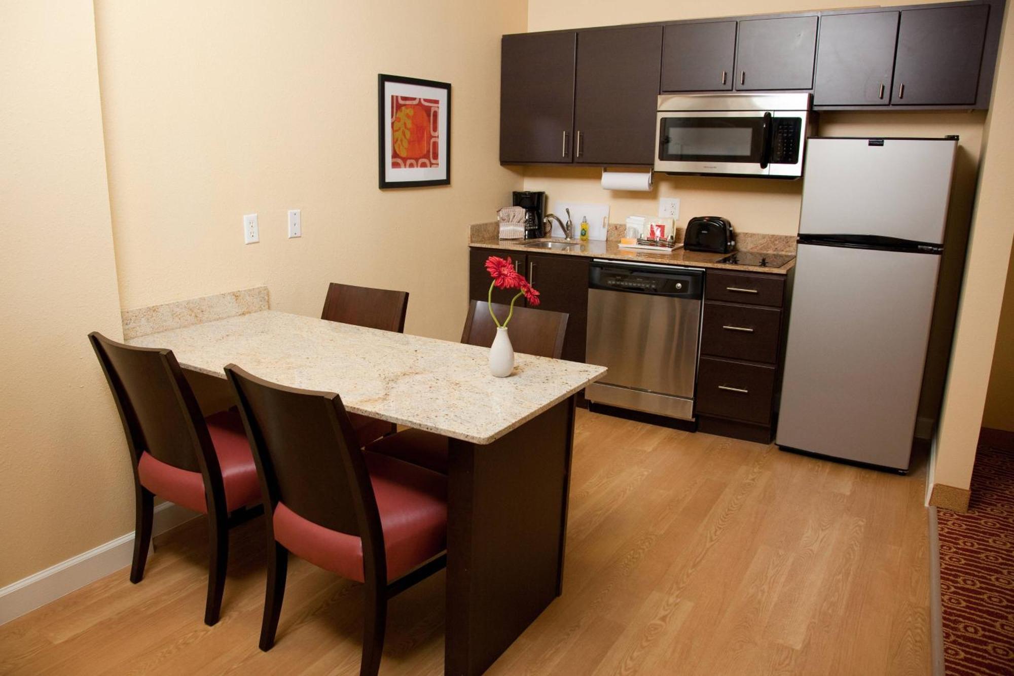 Towneplace Suites By Marriott Lake Jackson Clute Exteriör bild